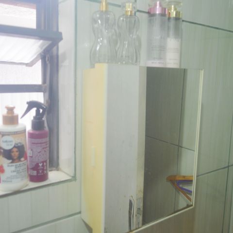 Casa à venda com 150m², 4 quartos e 2 vagas Casa à venda com 150m², 4 quartos e 2 vagasBanheiro Casa 2