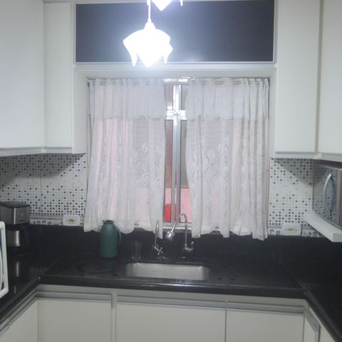 Casa à venda com 150m², 4 quartos e 2 vagas Casa à venda com 150m², 4 quartos e 2 vagasCozinha