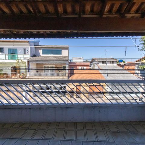 Casa à venda com 150m², 4 quartos e 2 vagas Casa à venda com 150m², 4 quartos e 2 vagasVista do Quarto 1