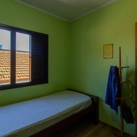 Casa à venda com 150m², 4 quartos e 2 vagas Casa à venda com 150m², 4 quartos e 2 vagasQuarto 3