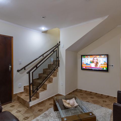 Casa à venda com 150m², 4 quartos e 2 vagas Casa à venda com 150m², 4 quartos e 2 vagasCasa