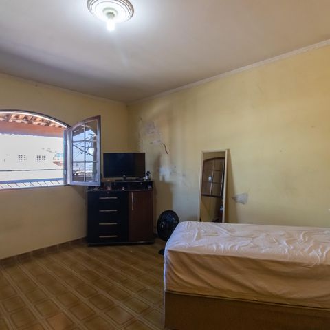 Casa à venda com 150m², 4 quartos e 2 vagas Casa à venda com 150m², 4 quartos e 2 vagasQuarto 1