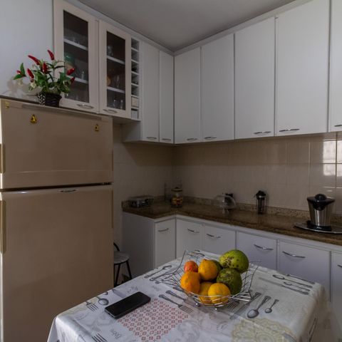 Casa à venda com 150m², 4 quartos e 2 vagas Casa à venda com 150m², 4 quartos e 2 vagasCozinha