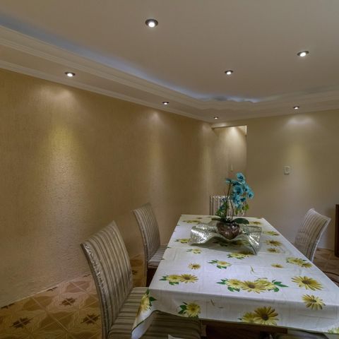 Casa à venda com 150m², 4 quartos e 2 vagas Casa à venda com 150m², 4 quartos e 2 vagasSala de Jantar