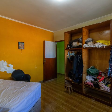 Casa à venda com 150m², 4 quartos e 2 vagas Casa à venda com 150m², 4 quartos e 2 vagasQuarto 1