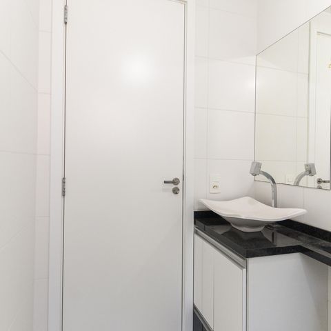 Apartamento à venda com 36m², 2 quartos e 1 vaga Apartamento à venda com 36m², 2 quartos e 1 vagaBanheiro