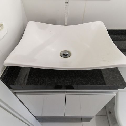 Apartamento à venda com 36m², 2 quartos e 1 vaga Apartamento à venda com 36m², 2 quartos e 1 vagaBanheiro