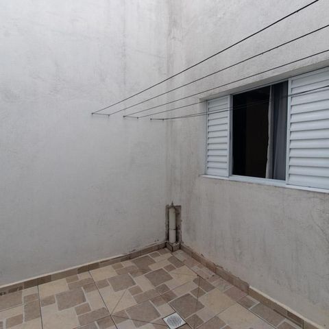 Casa à venda com 240m², 3 quartos e 1 vaga Casa à venda com 240m², 3 quartos e 1 vagaÁrea de Serviço 2