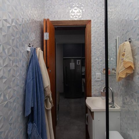 Casa à venda com 240m², 3 quartos e 1 vaga Casa à venda com 240m², 3 quartos e 1 vagaBanheiro 1