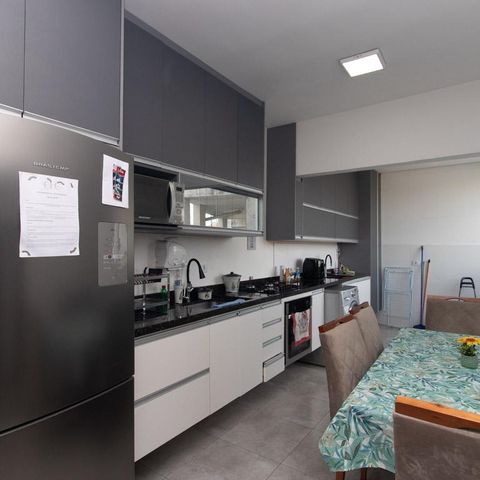 Casa à venda com 240m², 3 quartos e 1 vaga Casa à venda com 240m², 3 quartos e 1 vagaCozinha