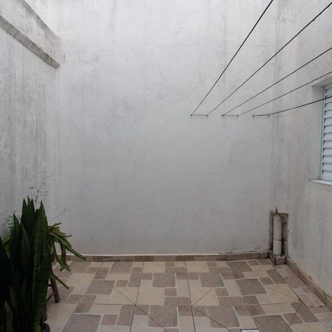 Casa à venda com 240m², 3 quartos e 1 vaga Casa à venda com 240m², 3 quartos e 1 vagaÁrea de Serviço 2