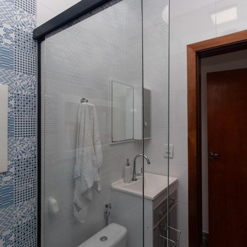 Casa à venda com 240m², 3 quartos e 1 vaga Casa à venda com 240m², 3 quartos e 1 vagaBanheiro 2