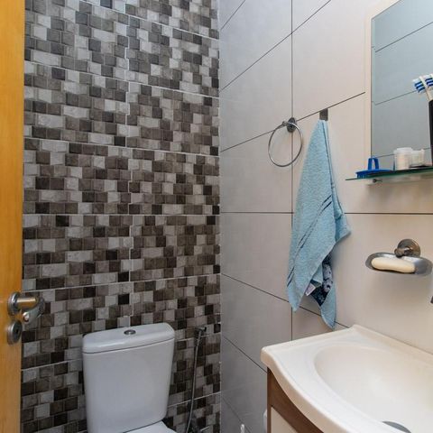 Casa à venda com 240m², 3 quartos e 1 vaga Casa à venda com 240m², 3 quartos e 1 vagaBanheiro 4