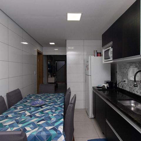 Casa à venda com 240m², 3 quartos e 1 vaga Casa à venda com 240m², 3 quartos e 1 vagaCozinha 2