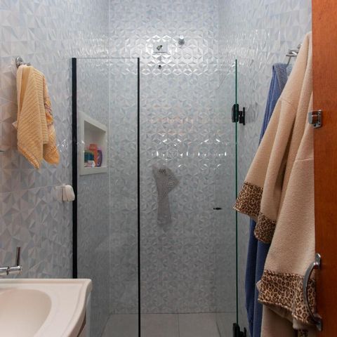 Casa à venda com 240m², 3 quartos e 1 vaga Casa à venda com 240m², 3 quartos e 1 vagaBanheiro 1