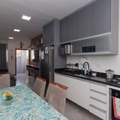 Casa à venda com 240m², 3 quartos e 1 vaga Casa à venda com 240m², 3 quartos e 1 vagaCozinha