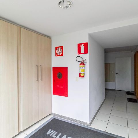 Apartamento à venda com 140m², 3 quartos e 1 vaga Apartamento à venda com 140m², 3 quartos e 1 vagaHall social