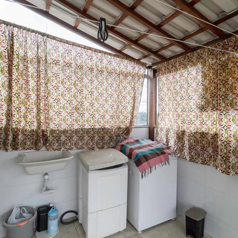 Apartamento à venda com 140m², 3 quartos e 1 vaga Apartamento à venda com 140m², 3 quartos e 1 vagaCobertura