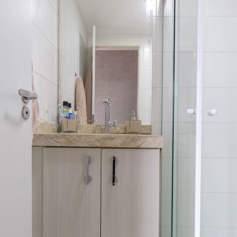 Apartamento à venda com 57m², 3 quartos e 1 vaga Apartamento à venda com 57m², 3 quartos e 1 vagaBanheiro Social