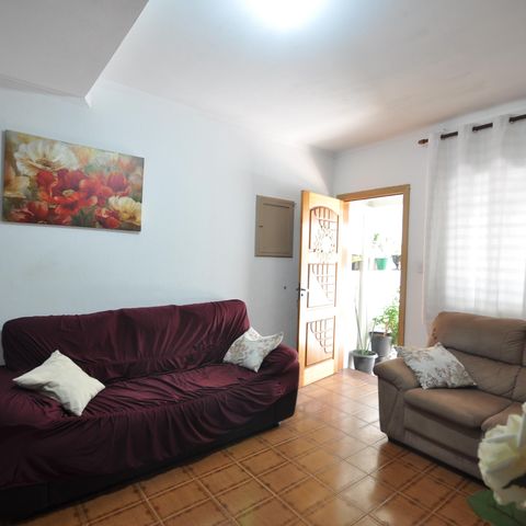 Casa à venda com 74m², 3 quartos e sem vagaSala