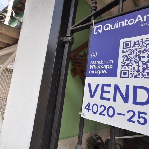 Casa à venda com 74m², 3 quartos e sem vagaFachada e placa