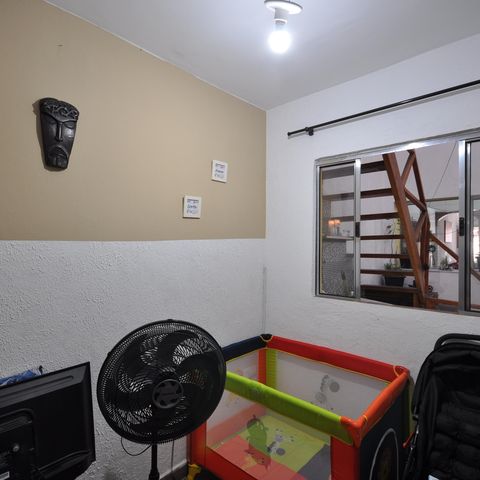 Casa à venda com 74m², 3 quartos e sem vagaQuarto de Serviço