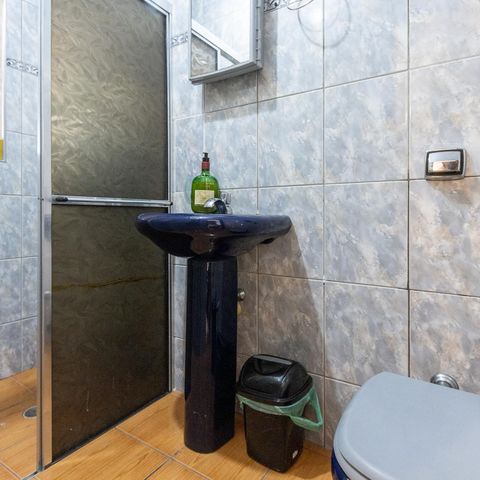 Casa à venda com 114m², 3 quartos e 1 vaga Casa à venda com 114m², 3 quartos e 1 vagaBanheiro