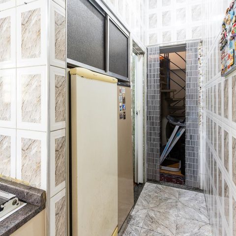 Casa à venda com 114m², 3 quartos e 1 vaga Casa à venda com 114m², 3 quartos e 1 vagaCozinha