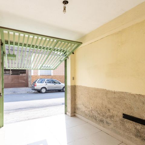 Casa à venda com 114m², 3 quartos e 1 vaga Casa à venda com 114m², 3 quartos e 1 vagaGaragem