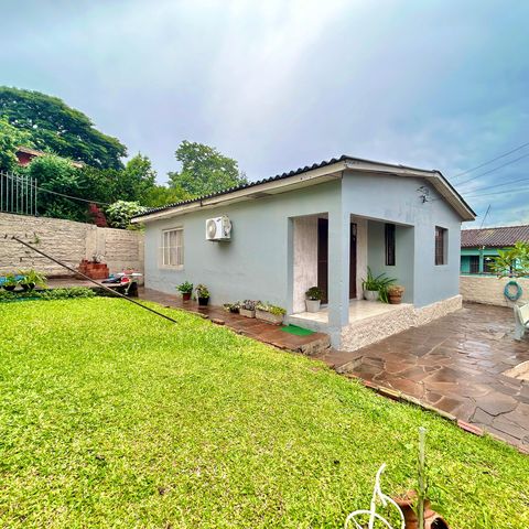 Casa à venda com 88m², 2 quartos e 1 vagaFachada