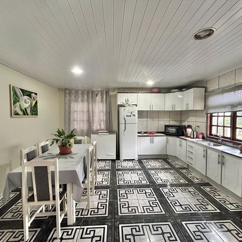 Casa à venda com 88m², 2 quartos e 1 vagaCozinha