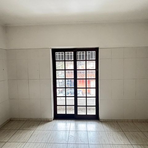 Casa à venda com 100m², 2 quartos e 1 vaga Casa à venda com 100m², 2 quartos e 1 vagaQuarto 1