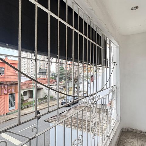 Casa à venda com 100m², 2 quartos e 1 vaga Casa à venda com 100m², 2 quartos e 1 vagaVaranda do Quarto 1