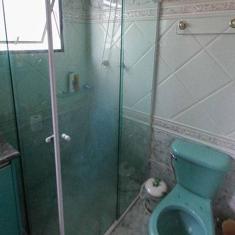 Casa à venda com 534m², 4 quartos e 10 vagas Casa à venda com 534m², 4 quartos e 10 vagasBanheiro da Suíte