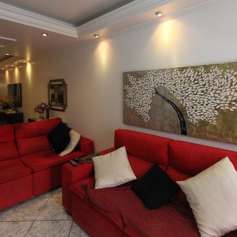 Casa à venda com 534m², 4 quartos e 10 vagas Casa à venda com 534m², 4 quartos e 10 vagasSala