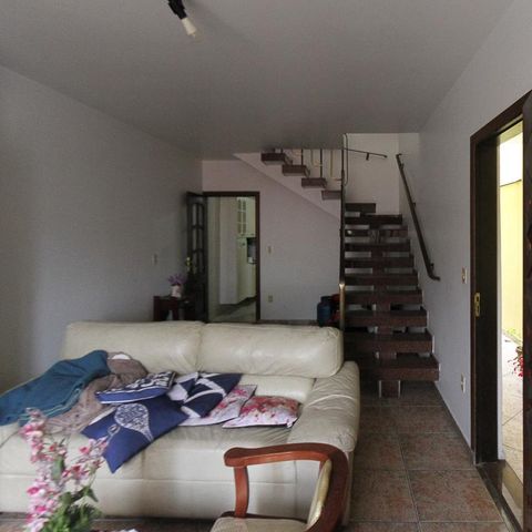 Casa à venda com 534m², 4 quartos e 10 vagas Casa à venda com 534m², 4 quartos e 10 vagasEdícula - Cozinha
