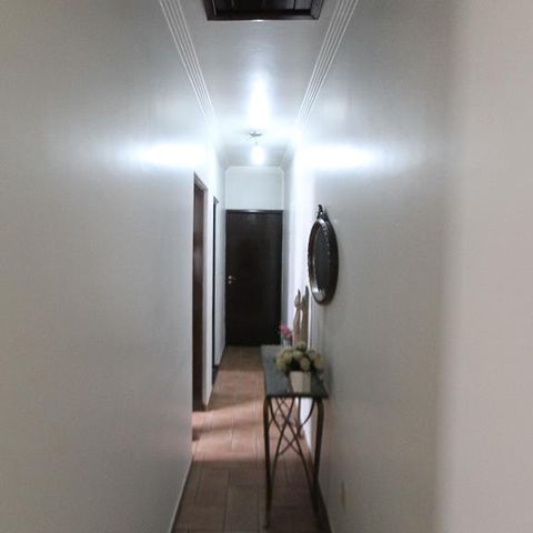 Casa à venda com 534m², 4 quartos e 10 vagas Casa à venda com 534m², 4 quartos e 10 vagasCorredor
