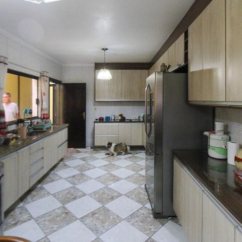 Casa à venda com 534m², 4 quartos e 10 vagas Casa à venda com 534m², 4 quartos e 10 vagasCozinha