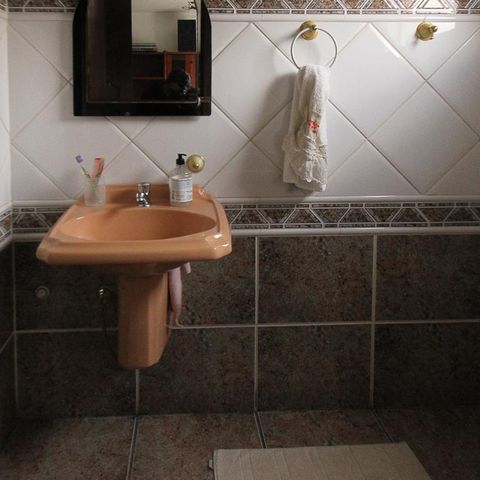 Casa à venda com 534m², 4 quartos e 10 vagas Casa à venda com 534m², 4 quartos e 10 vagasBanheiro de Serviço
