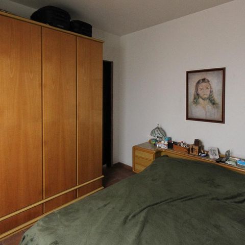 Casa à venda com 534m², 4 quartos e 10 vagas Casa à venda com 534m², 4 quartos e 10 vagasQuarto 1