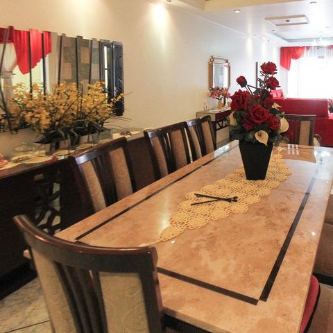 Casa à venda com 534m², 4 quartos e 10 vagas Casa à venda com 534m², 4 quartos e 10 vagasSala de jantar