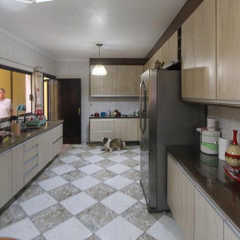 Casa à venda com 534m², 4 quartos e 10 vagas Casa à venda com 534m², 4 quartos e 10 vagasCozinha