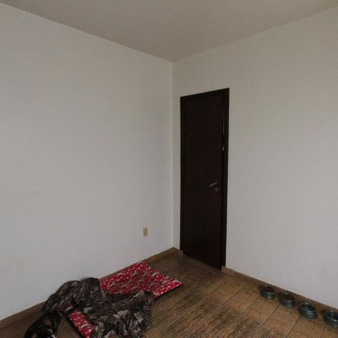 Casa à venda com 534m², 4 quartos e 10 vagas Casa à venda com 534m², 4 quartos e 10 vagasQuarto 2