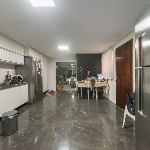 Casa para alugar com 281m², 3 quartos e 7 vagasCozinha