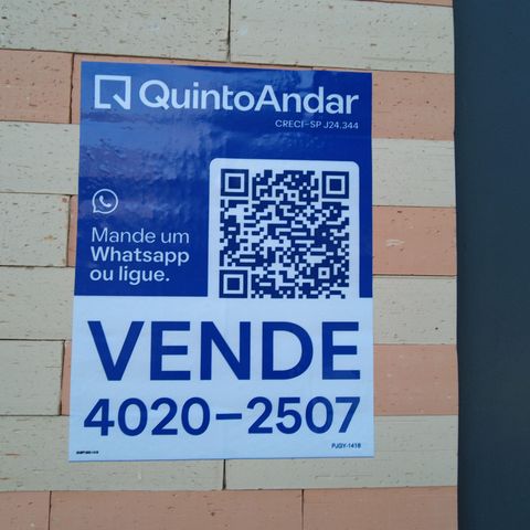 Casa para alugar com 281m², 3 quartos e 7 vagasFachada - Frente - Placa