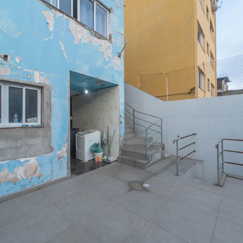 Casa para alugar com 281m², 3 quartos e 7 vagasQuintal 