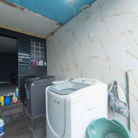 Casa para alugar com 281m², 3 quartos e 7 vagasLavanderia