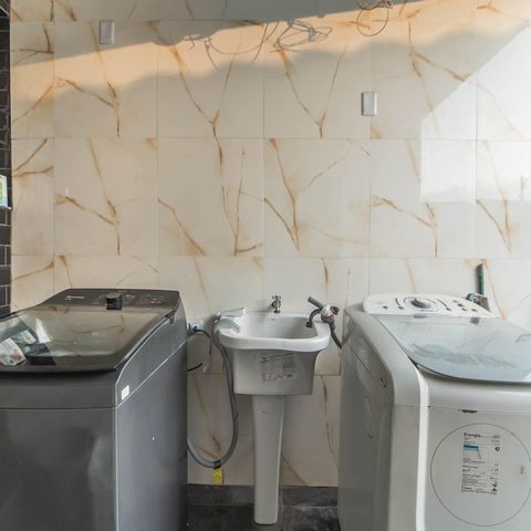 Casa para alugar com 281m², 3 quartos e 7 vagasLavanderia