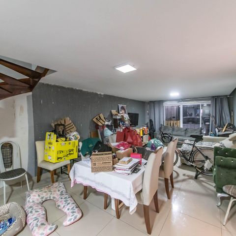 Casa para alugar com 281m², 3 quartos e 7 vagasSala