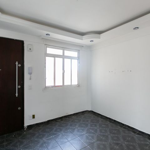 Apartamento à venda com 43m², 2 quartos e 1 vaga Apartamento à venda com 43m², 2 quartos e 1 vagaSala